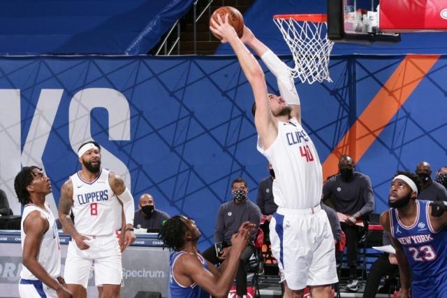 开云中国官网-六连客已经过半 新赛季快艇的板凳深度还够用吗？